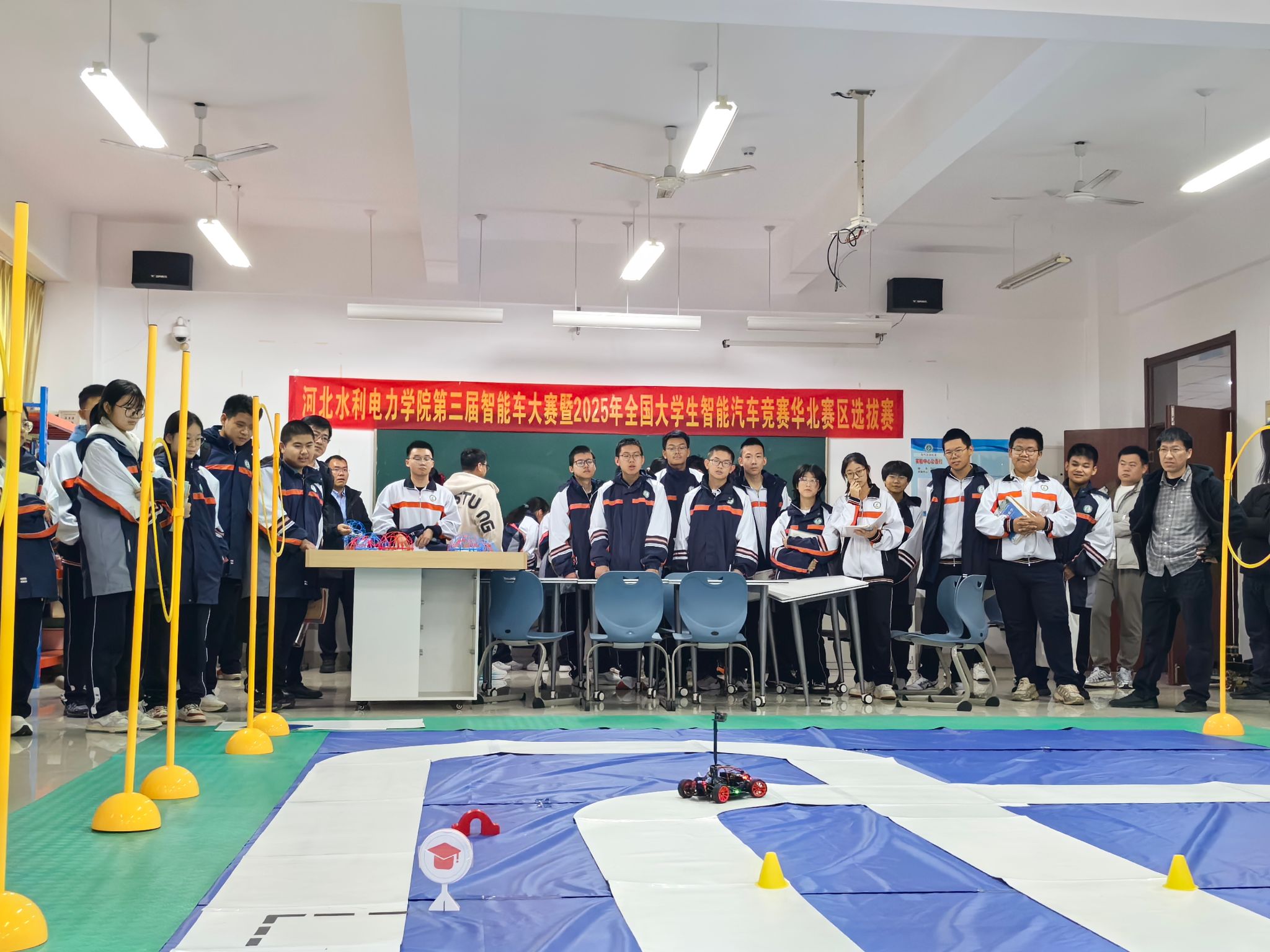 电气自动化系与沧州市第二中学开展合作交流活动